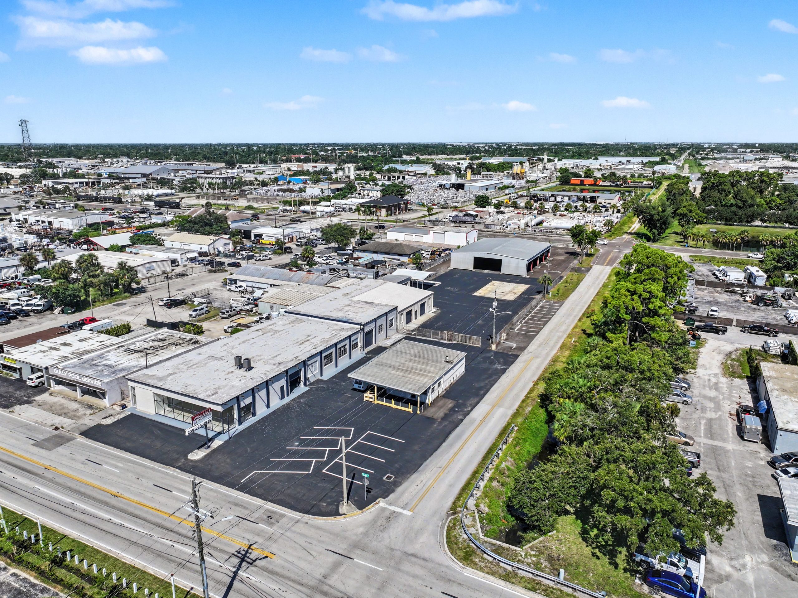 Rare Industrial Outdoor Storage – 1 Acre Fenced Yard & Warehouse